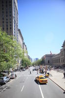 building, car, crowd, day, elevated, Manhattan, New York, people, standing, street, summer, sunny, taxi, The United States, walking