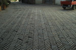 day, diffuse, diffused light, eye level view, Italia , natural light, pavement, Siena, spring, Toscana