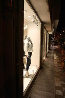 artificial lighting, Bari, eye level view, Italia , mannequin, night, object, Puglia, retail, shop, winter