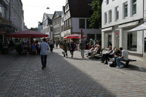 autumn, Bielefeld, bright, cafe, casual, day, Deutschland, eye level view, furniture, Nordrhein-Westfalen, people, shady, sitting, street, sunny, umbrella