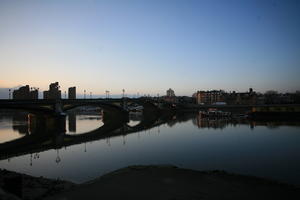 boat, bridge, clear, dusk, elevated, England, London, natural light, river, sky, sunset, The United Kingdom, winter