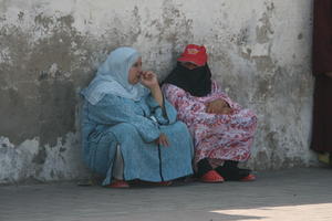 autumn, close-up, day, Essaouira, middleastern, Morocco, sitting, street, sunlight, sunny, sunshine, woman