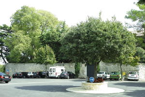 Chateauneuf, day, eye level view, France, parking, Provence Alpes Cote D