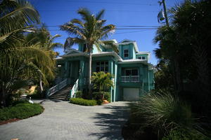 building, day, eye level view, Florida, house, Miami, natural light, palm, sunny, The United States, tropical, vegetation, winter