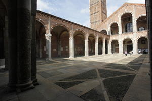 courtyard, day, eye level view, Italia , Lombardia, Milano, natural light, pavement, square, summer, sunny