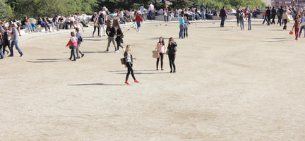 autumn, Barcelona, casual, Cataluña, crowd, day, elevated, people, plaza, Spain, sunny, walking