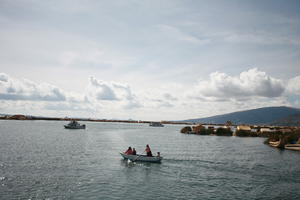 boat, day, eye level view, lake, natural light, Peru, Puno, spring