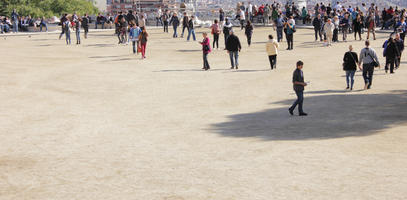 autumn, Barcelona, casual, Cataluña, crowd, day, elevated, people, plaza, Spain, sunny, walking