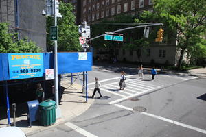 building, crossing, day, elevated, Manhattan, New York, people, sign, street, summer, sunny, The United States, walking