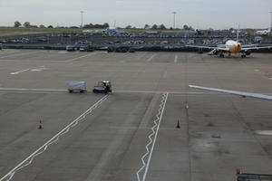 airplane, airport, architecture, car, day, elevated, England, London, parking, runway, The United Kingdom, trailer