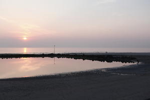 beach, Boulogne-sur-Mer, clear, day, dusk, elevated, France, haze, jetty, Nord-Pas-de-Calais, sky, spring, sun, sunny, sunset