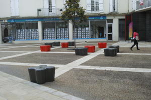 Aquitaine, Bergerac, day, diffuse, diffused light, eye level view, France, natural light, seating, spring, square