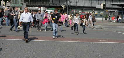 autumn, Bielefeld, bright, casual, crowd, day, Deutschland, eye level view, Nordrhein-Westfalen, people, street, sunny, walking