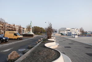 Boulogne-sur-Mer, day, eye level view, France, garden, Nord-Pas-de-Calais, pavement, promenade, spring, street, sunny