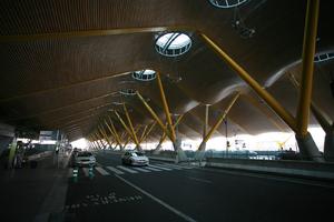 airport, Barajas Airport, beam, car, ceiling, crossing, eye level view, light well, Madrid, Spain