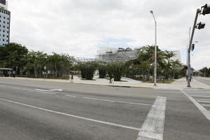 day, diffuse, diffused light, eye level view, Florida, Miami, park, pavement, street, summer, The United States