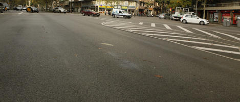 autumn, Barcelona, Cataluña, day, diffuse, diffused light, eye level view, Spain, street