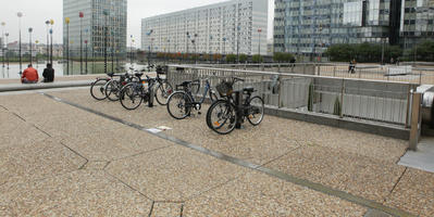 autumn, bicycle, day, diffuse, diffused light, eye level view, France, Ile-De-France, natural light, Paris, square