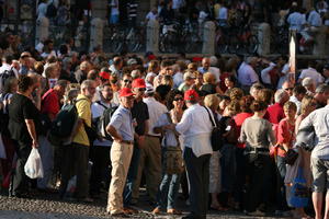 crowd, day, direct sunlight, elevated, Italia , natural light, people, summer, sunny, Veneto, Verona