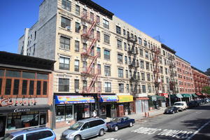 building, car, day, elevated, facade, Manhattan, New York, stair, street, sunny, The United States