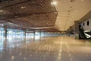 artificial lighting, Barcelona, Cataluña, ceiling, escalator, eye level view, floor, indoor lighting, interior, reflected, Spain