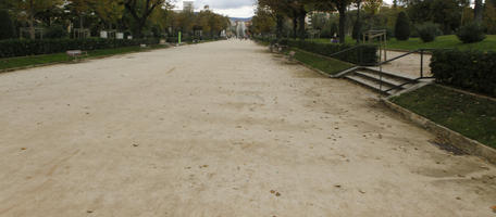 alley, autumn, Barcelona, Cataluña, day, diffuse, diffused light, eye level view, park, Spain