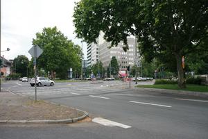 architecture, car, day, Deutschland, eye level view, Frankfurt, Hessen, road, summer, transport, vegetation