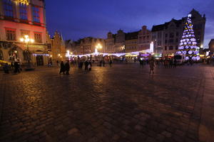 artificial lighting, Dolnoslaskie, eye level view, night, outdoor lighting, pavement, Poland, square, winter, Wroclaw