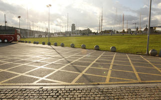 afternoon, autumn, Barcelona, Cataluña, day, eye level view, pavement, Spain, street, sunny