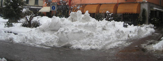 afternoon, day, eye level view, Italia , Mondovi, Piemonte, snow, street, winter