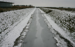 day, elevated, France, ice, natural light, overcast, snow, winter