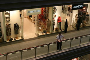 artificial lighting, elevated, interior, mannequin, Poland, Poznan, retail, shopping centre, Wielkopolskie