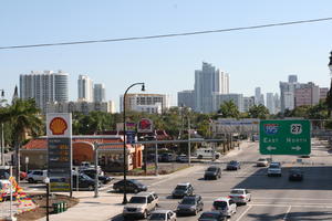 car, cityscape, day, elevated, Florida, Miami, road, sign, The United States, traffic, winter