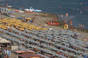 afternoon, bathing, beach, day, direct sunlight, elevated, Grosseto, Italia , natural light, people, summer, sunbathing, Toscana