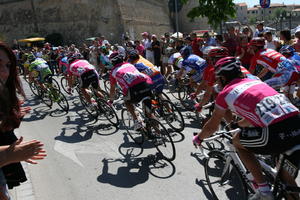 Alghero, bicycle, casual, crowd, cycling, day, eye level view, group, Italia , people, Sardegna, street, sunny