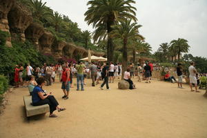 Barcelona, Cataluña, crowd, day, eye level view, natural light, palm, park, people, plaza, Spain, tourist