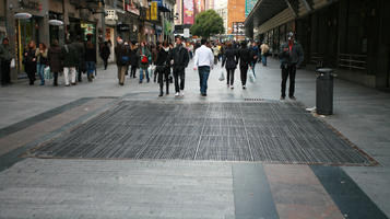 autumn, casual, crowd, day, diffuse, diffused light, eye level view, front, Madrid, Madrid, pavement, people, Spain, street, urban, walking